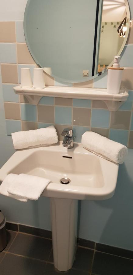 Bed and Breakfast Bleu Bonheur Dennevy Esterno foto