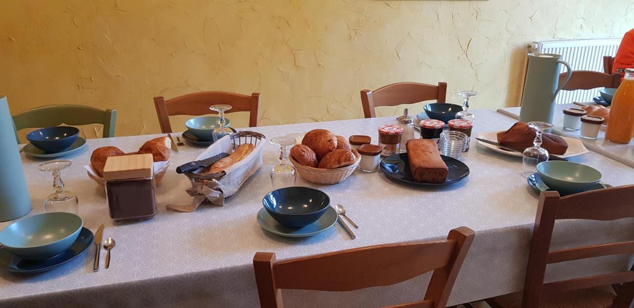Bed and Breakfast Bleu Bonheur Dennevy Esterno foto